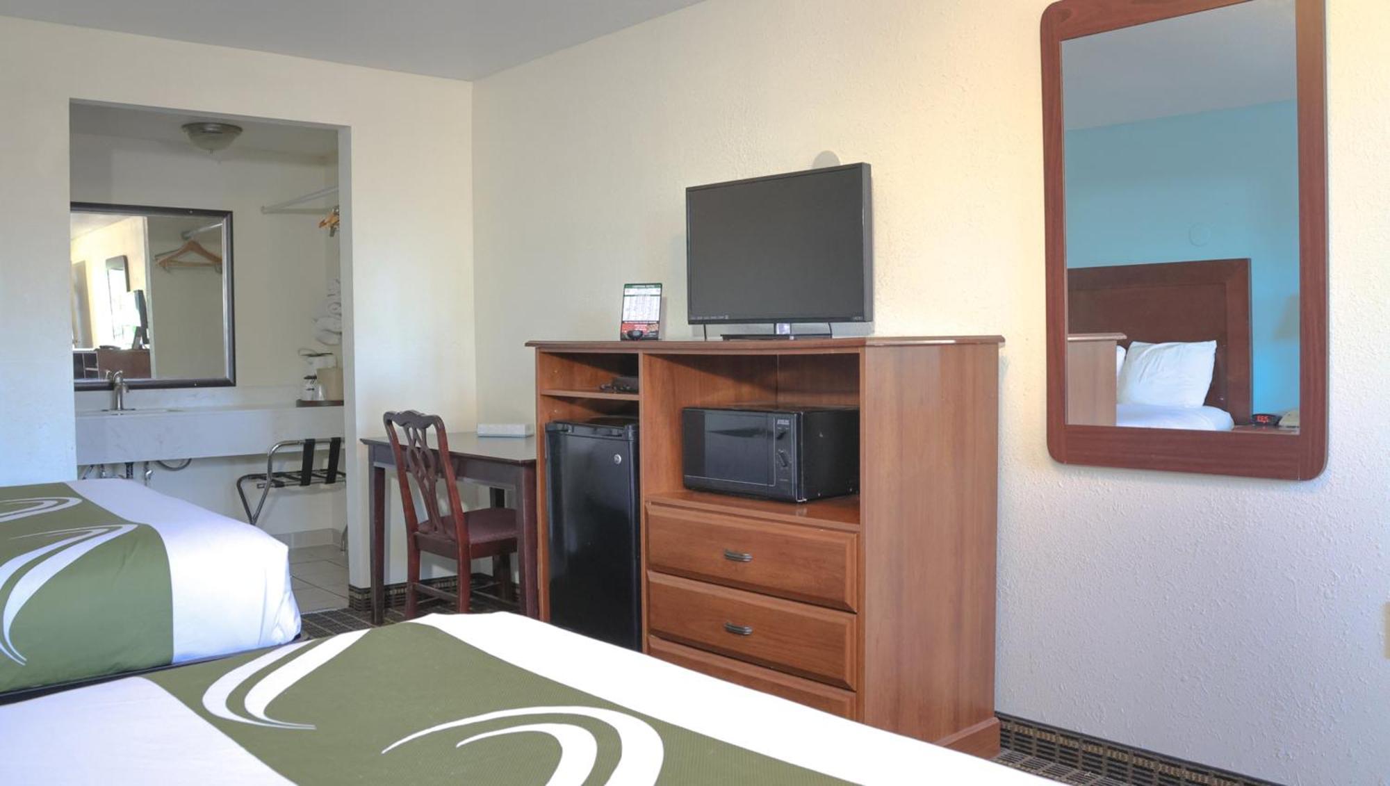 Chippewa Motel Mount Pleasant Esterno foto